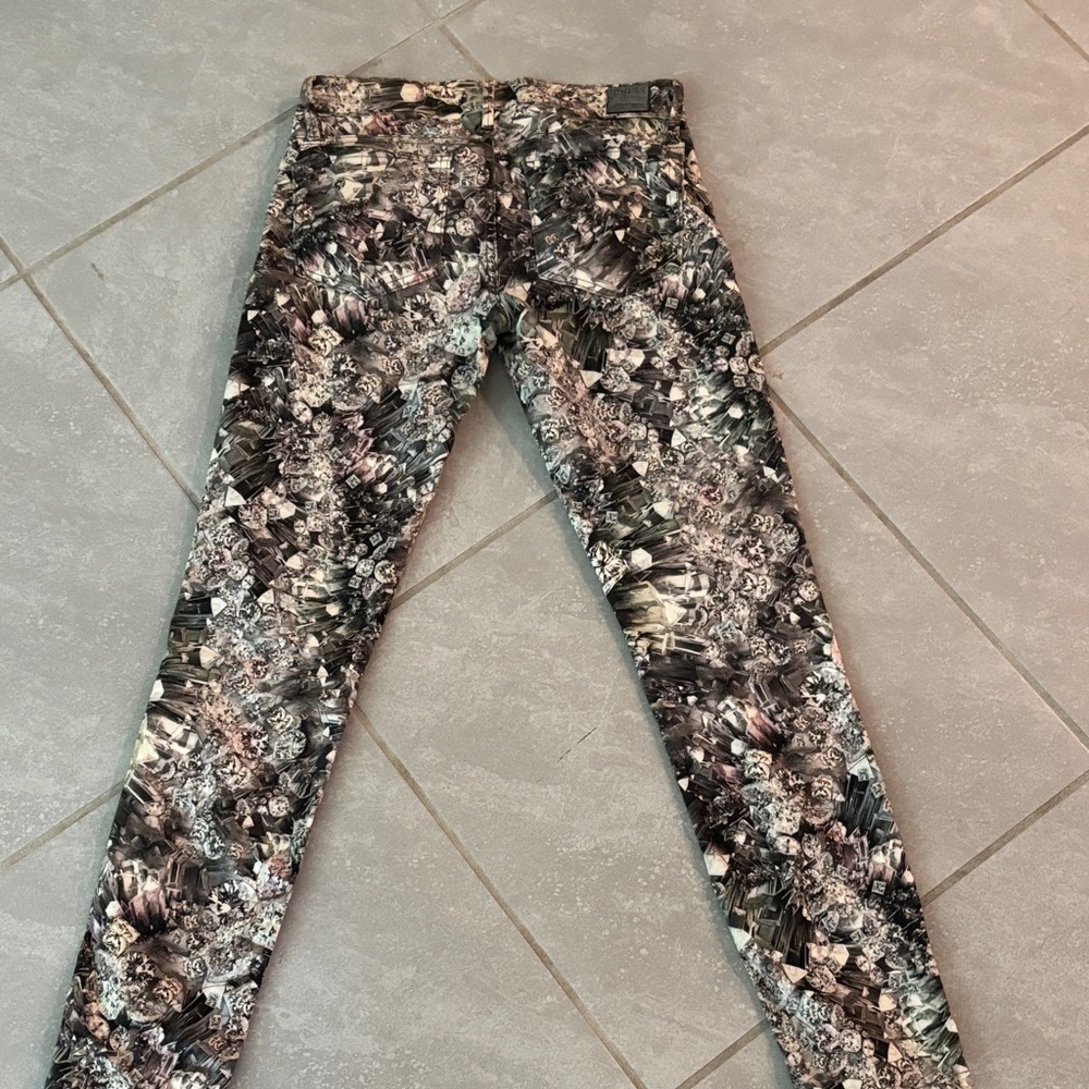 Guess Abstract Patterned Pants - Picture 3 of 4